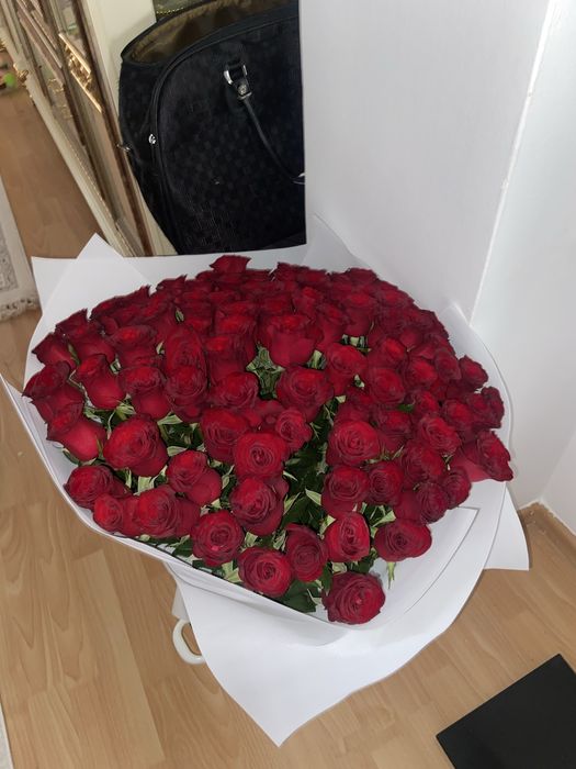 101 роза сатылады