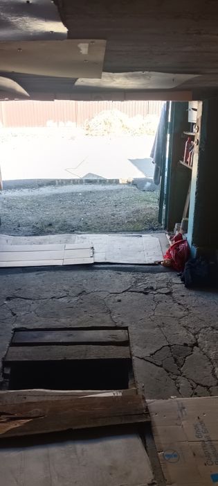 Продам гараж пожанасова25