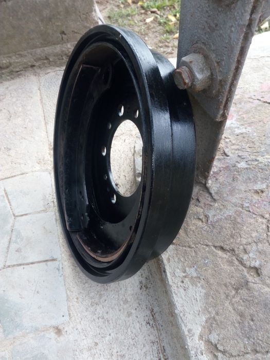 Продавам спирачни барабани от Волгаи