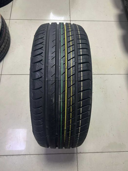 215/50 R17 Viatti летние