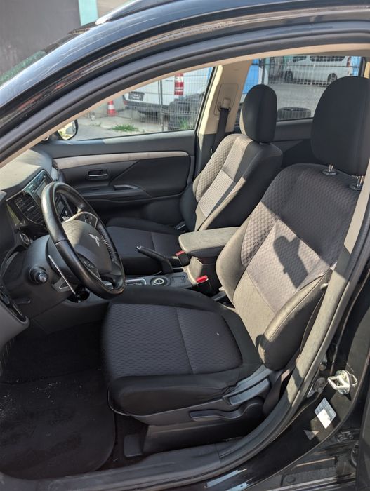 Mitsubishi Outlander 3