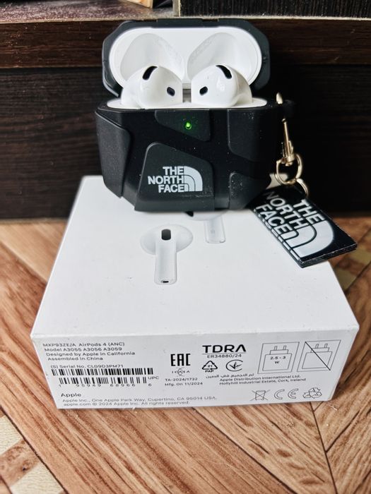 Airpods 4 продам.отличное состояние