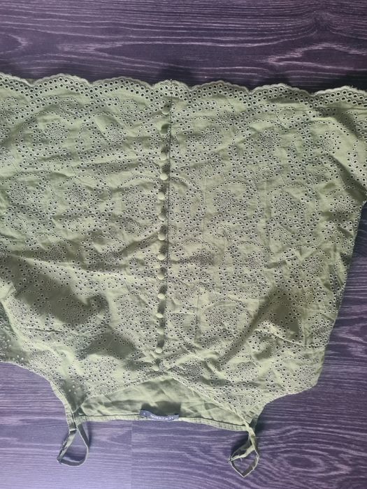 Pantaloni și maieu  dama mar 38/40  la 70 lei noi fără eticheta