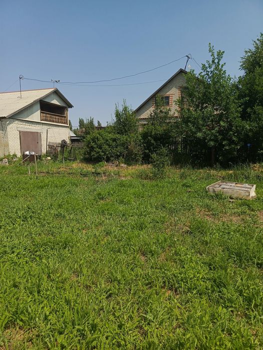 Участок с домом.