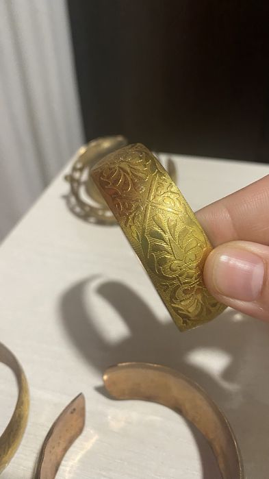 Браслеты женские. Білезіктер