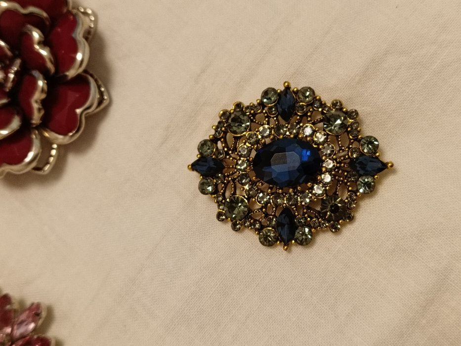 Броши разные красивые