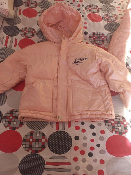 Продам детские курточки