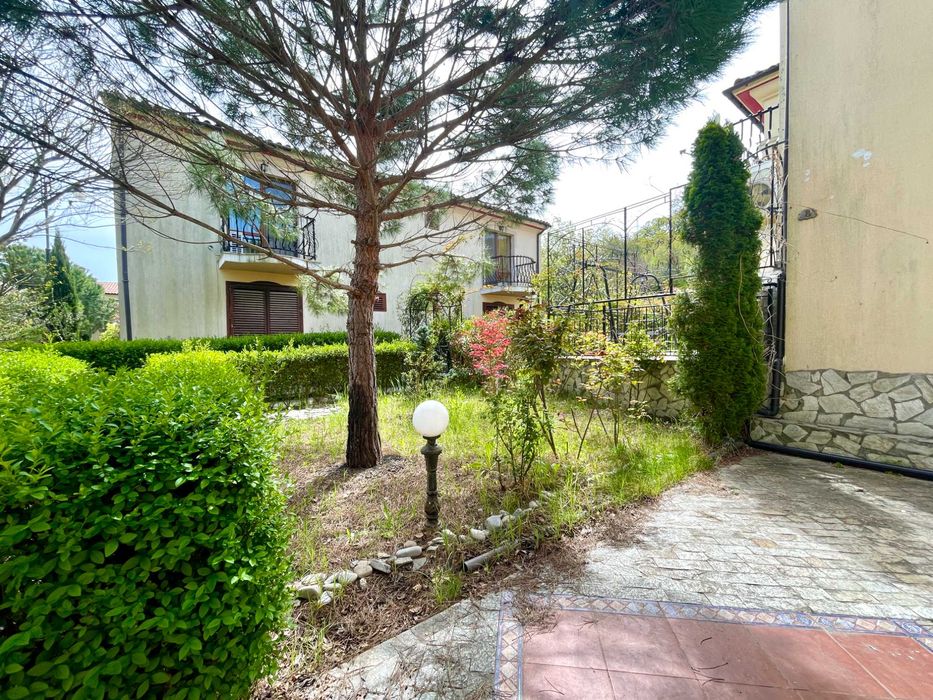 Продава се Двустаен апартамент в к.к. Елените - 72 кв.м за 1902 €/кв.м - Снимка #8