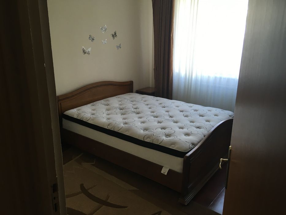 Inchiriez apartament 3 camere  Craiovei