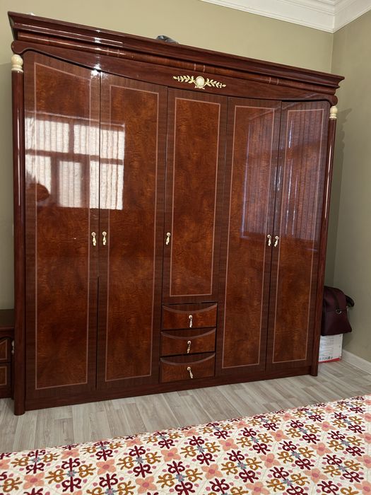 Спальный гарнитур