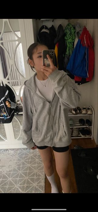 продаю серую зипку бренд H/M