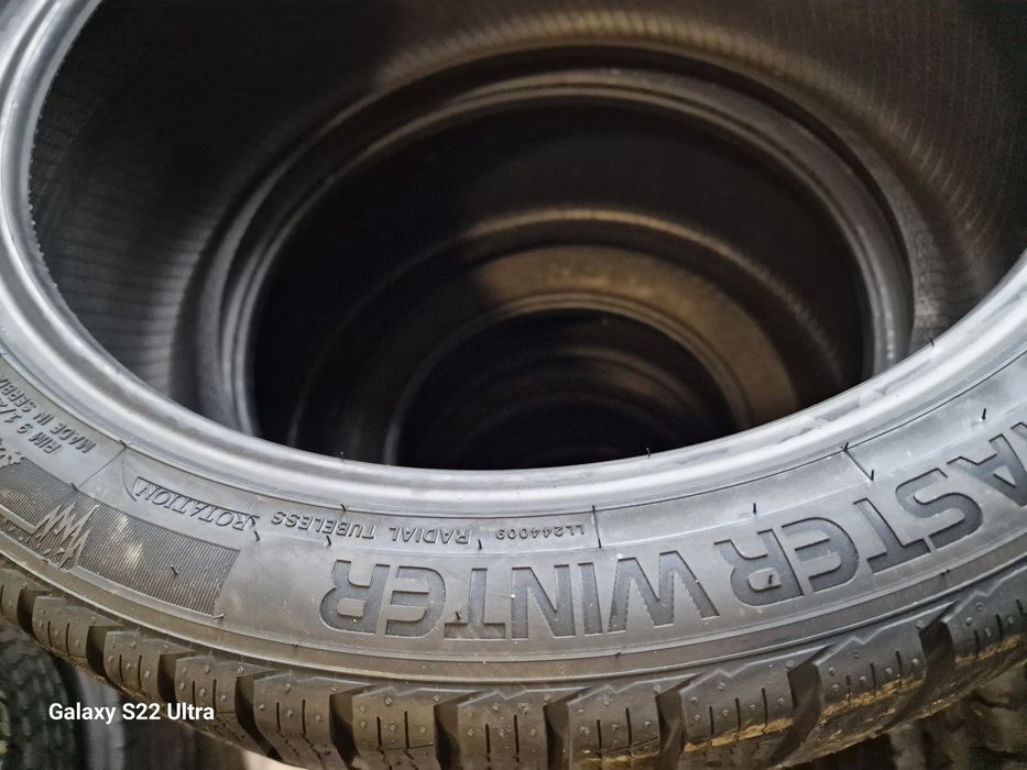 245 40 20 Ling Long  Нови зимни гуми дот 26/25 Замъка Ямбол