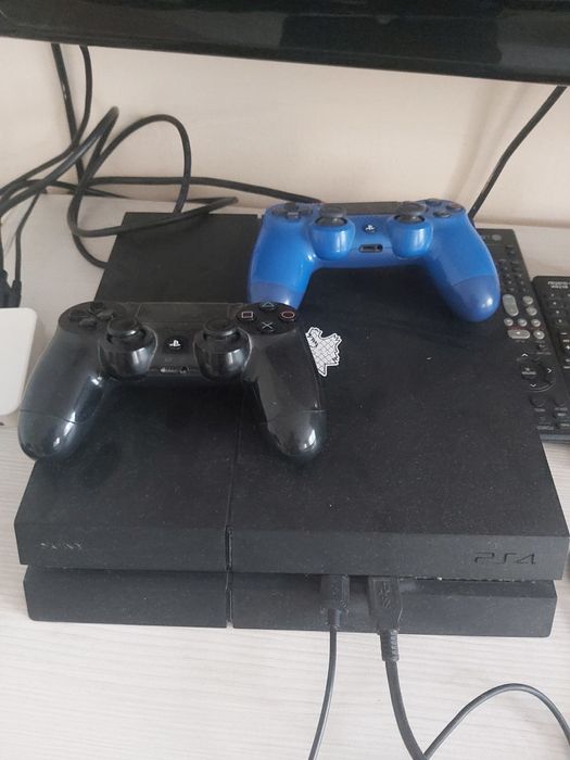 Продам сониплейстейшн 4
