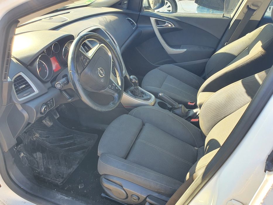 Opel Astra J Diesel 1.7 an 2012