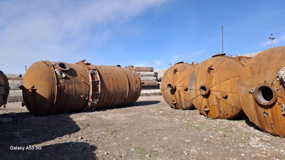 Темир ёмкостьлар сотилади