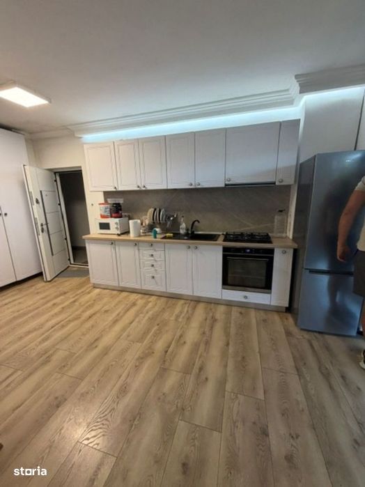 Apartament 3 camere , zona Stefan cel Mare — fotografia 1