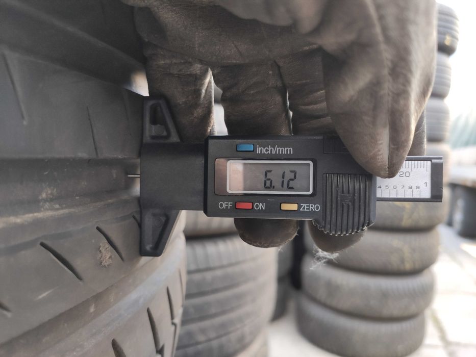 2бр Летни гуми 235 45 20 - Continental - DOT 2024