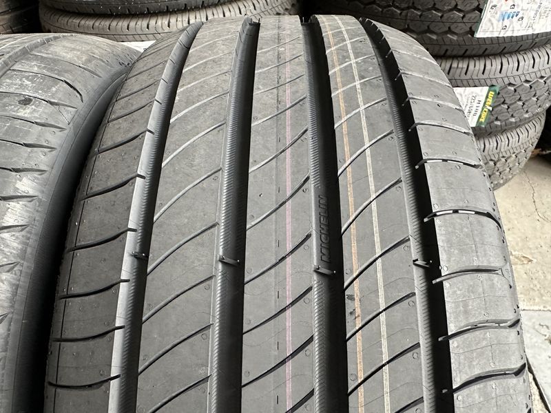 215/50/18 MICHELIN 4бр