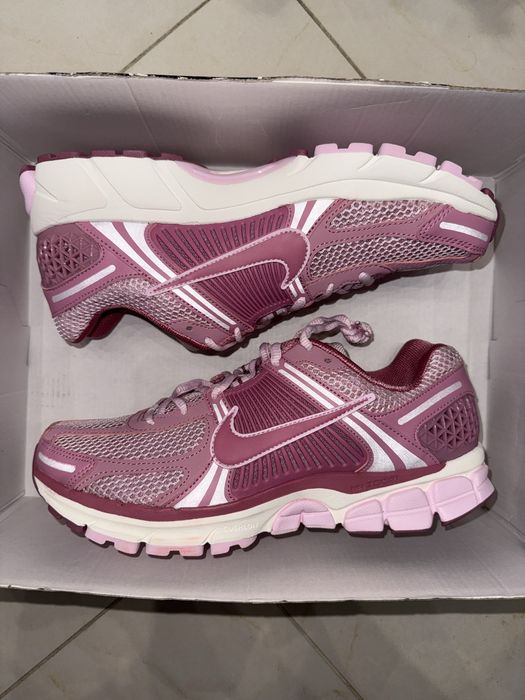 Маратонки Nike Wmns Air Zoom Vomero 5 “Elemental Pink”  - размер 42.5, 43