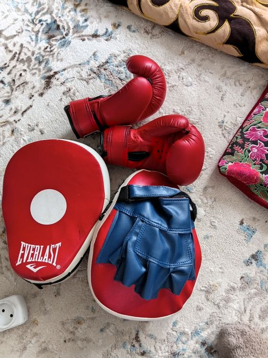 : Набор для бокса Everlast + перчатки (есть дефекты)