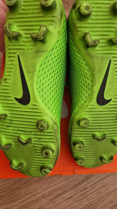 Продаются детские бутсы