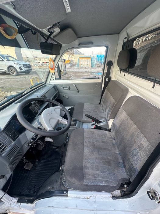 LABO-2 avtomobili sotiladi 2024- yil