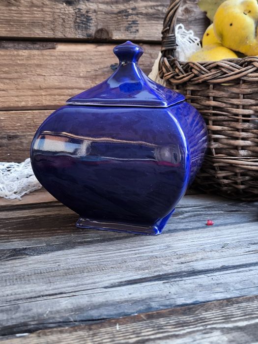 Кобалтово синя кутия / бонбониера