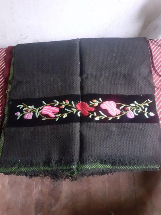 Престилки от национални носии