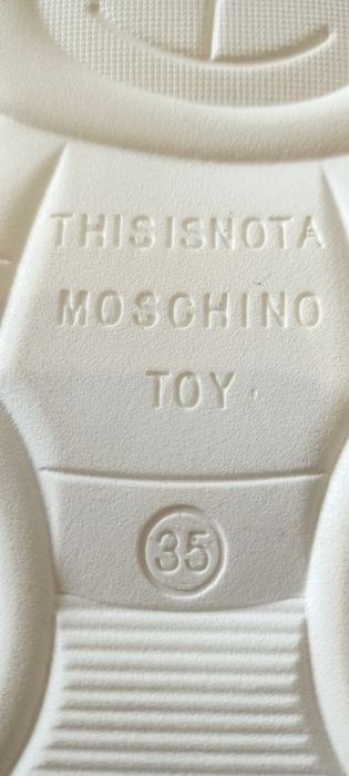 Продам сандалии. Новые. 4500тг.