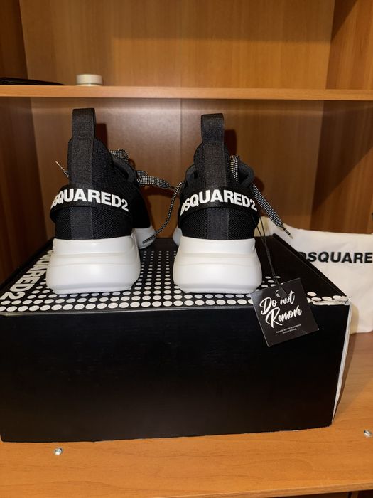 Adidasi Dsquared2 noi!