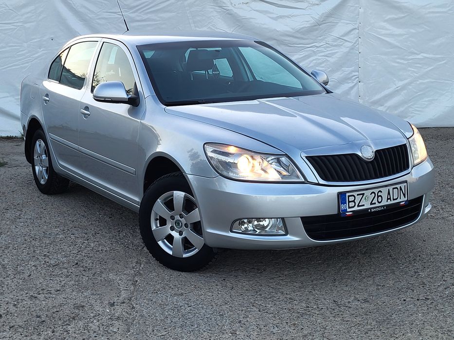 SKODA Octavia 2010 — imagine 3