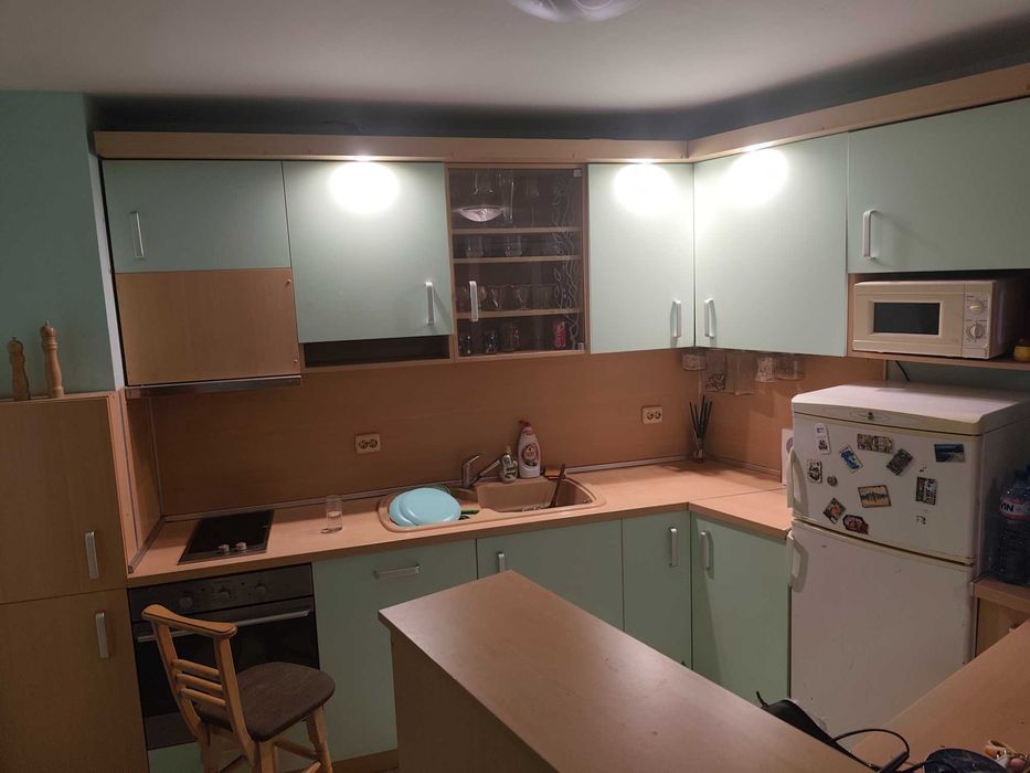 Продавам оборудвана кухня с техника в Бриз , Варна