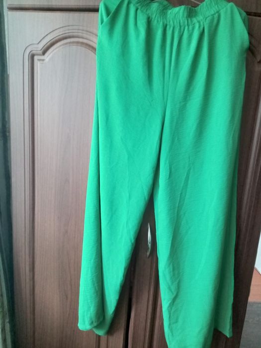 Не дорого двойку , кофту с брюкой