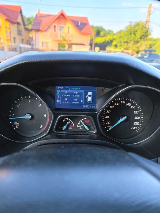 FORD Focus 2013 — imagine 2