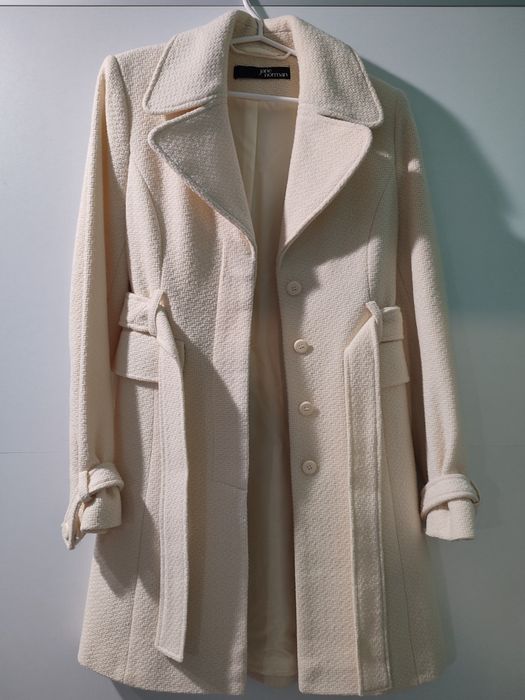 Кремаво вълнено палто Jane Norman