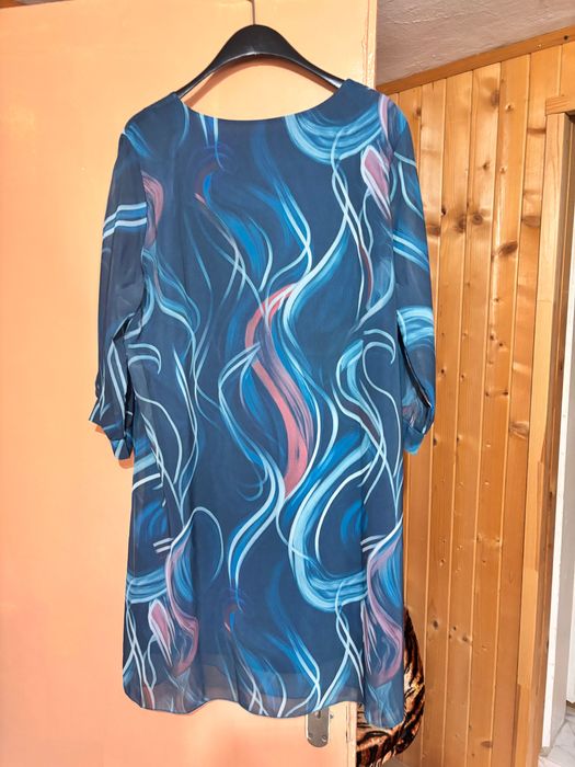 Синьо-зелена рокля