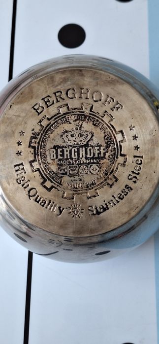 Кострюля 2л. berghoff d 19  высота 11