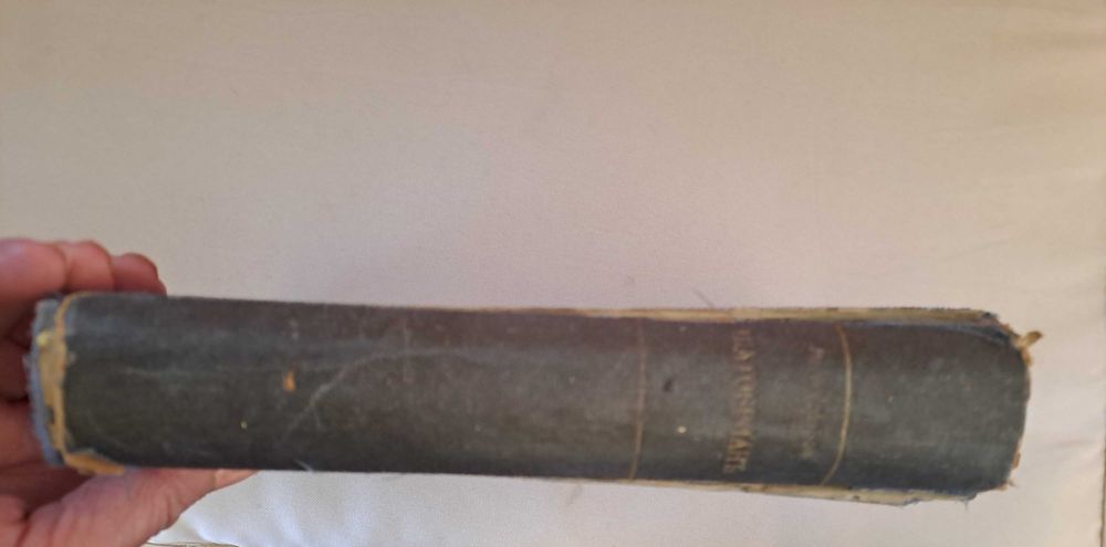 Стара антикварна книга "Шатобрианъ" от Андре Мороа 1942 г.