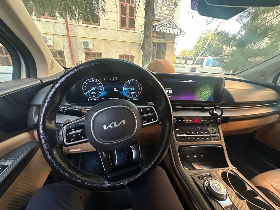 Avtomobil/ yengil minven kia carnival sotiladi!