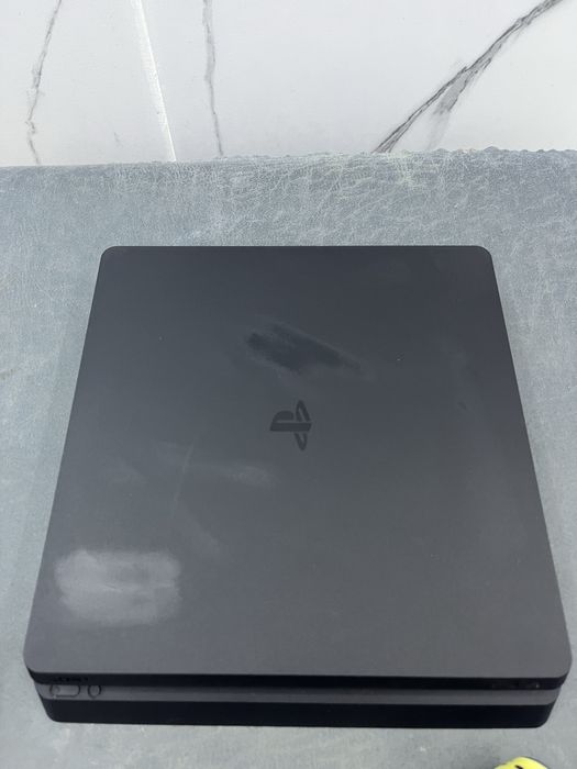 Play station 4slim 500gb