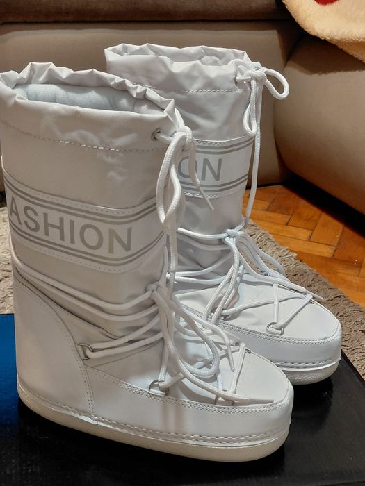 Cizme de zapada noi