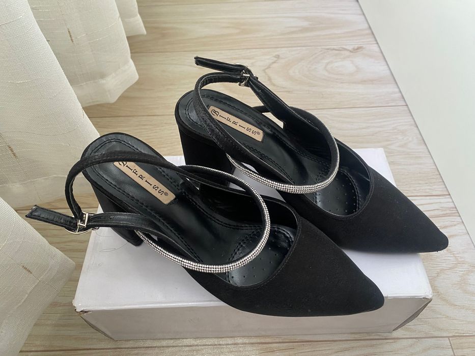 Продам новые туфли размер 37