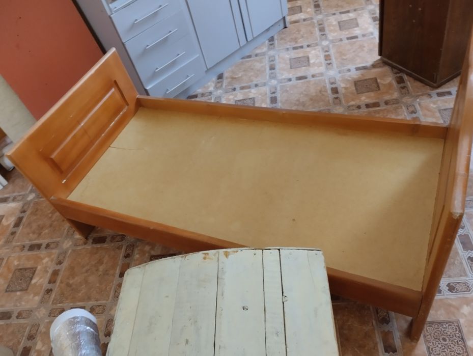 Кроватка детская