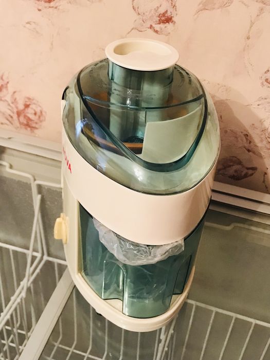 Продам соковыжималку