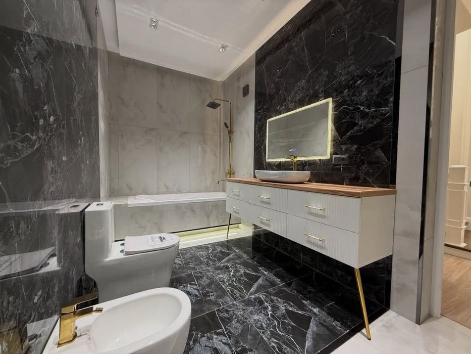 Уч кахрамон Гулистонда 6 хонали уй сотилади uch qahramon uch qaxramon