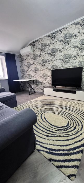 Продаётся 2-комн квартира