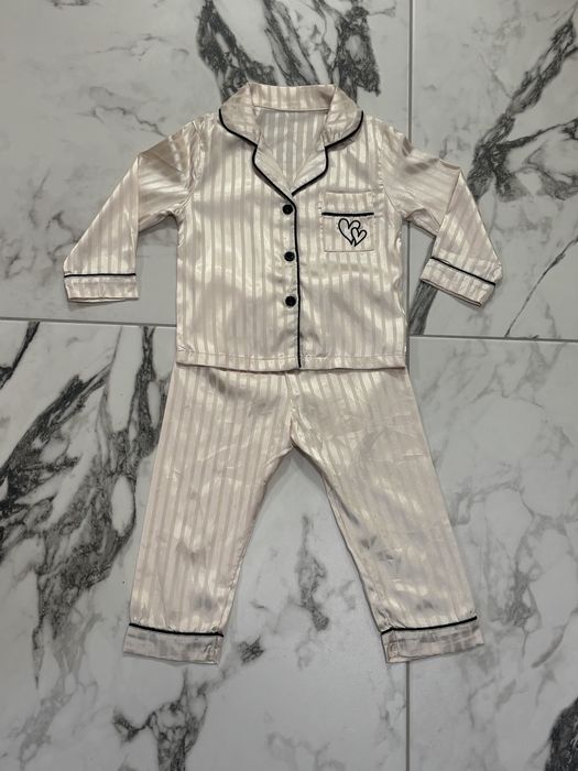 Елегантна пижама 12-18месеца