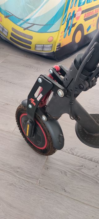 Trotineta Xiaomi M365 Pro 2 , modificat suspensie ,78 Km rulati