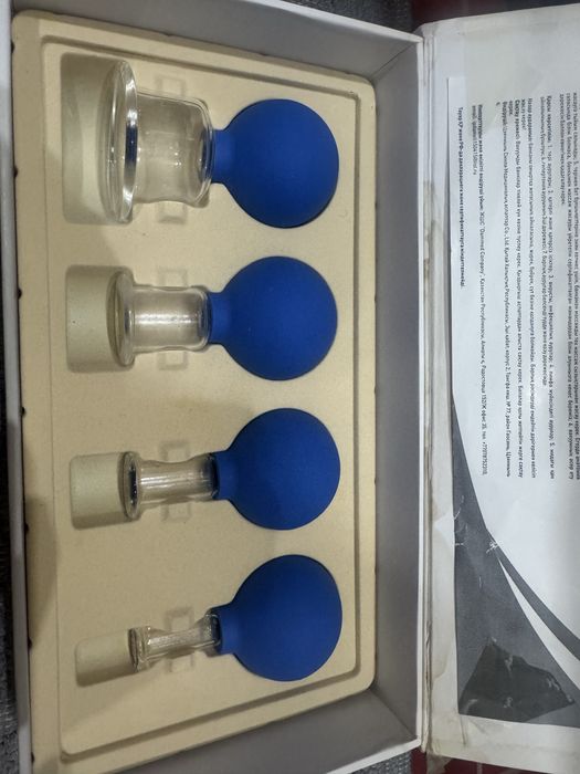 Банки для лица в отличном состоянии