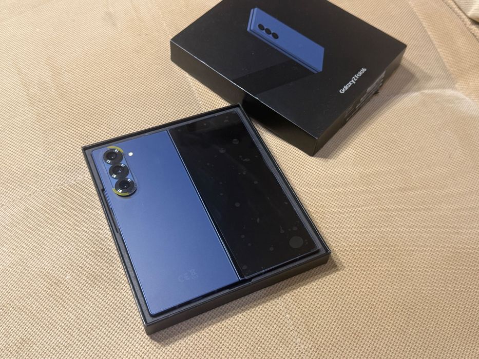 Samsung Fold 6 nou neactivat